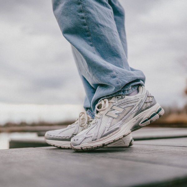 1094365 New Balance 1906R