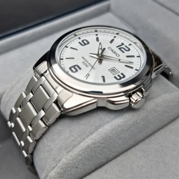 Reloj Casio Analógico