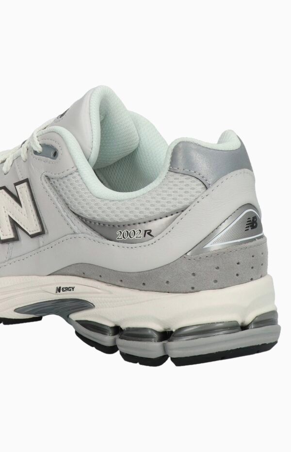 New Balance 2002R