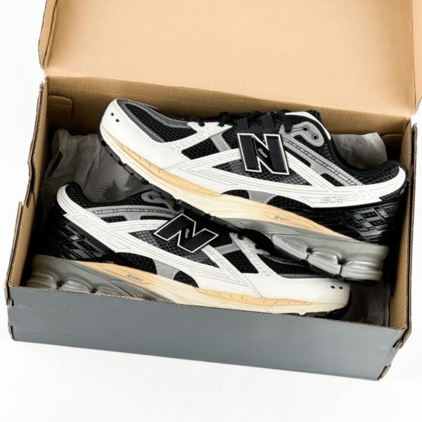 New Balance 1906U